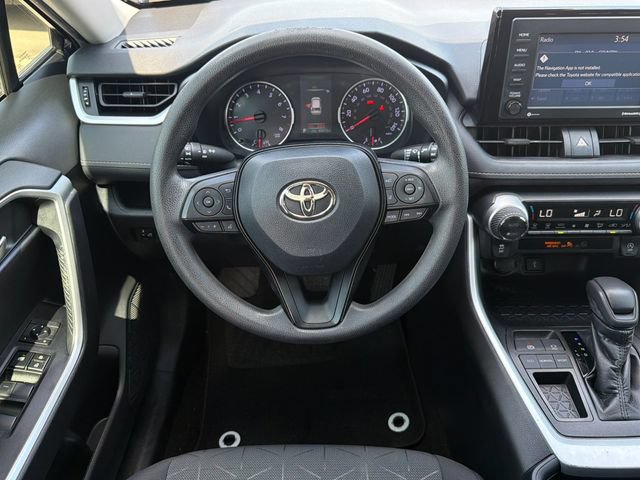 Used 2020 Toyota RAV4 XLE w/ Carpet Mat Package FWD image 15