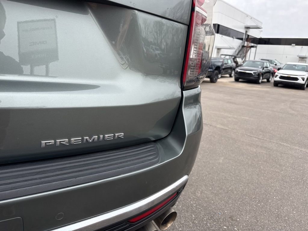 Used 2023 Chevrolet Suburban Premier image 36