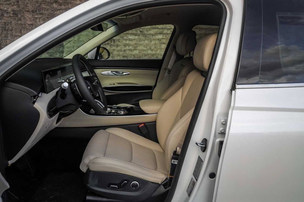 New 2026 Genesis GV70 2.5T image 12