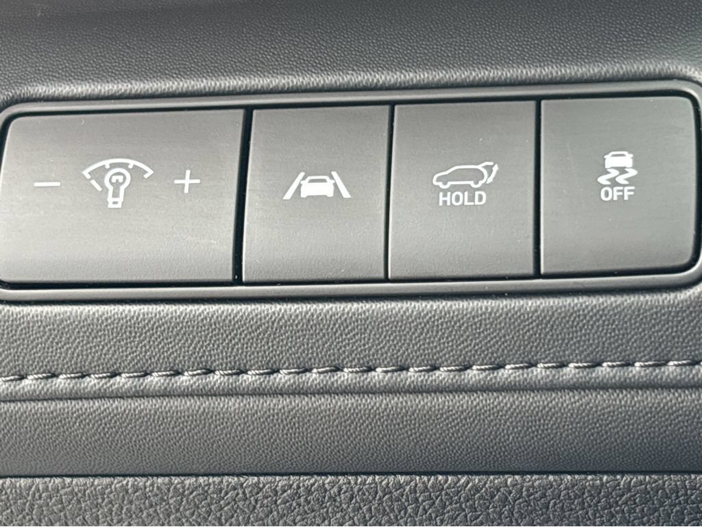 Used 2022 Hyundai Santa Fe Calligraphy AWD/4WD image 16