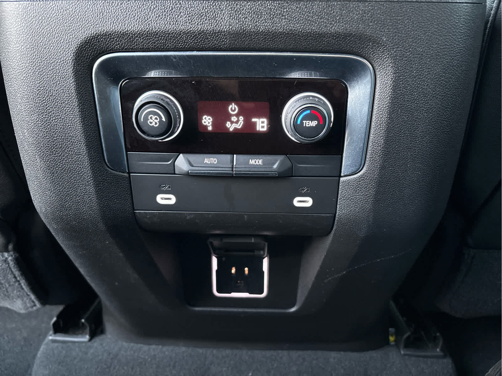 Used 2021 Chevrolet Tahoe LT image 14