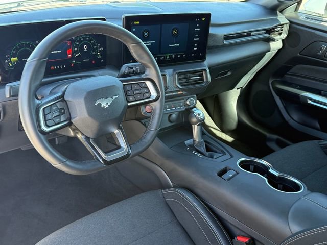 Used 2025 Ford Mustang EcoBoost image 11