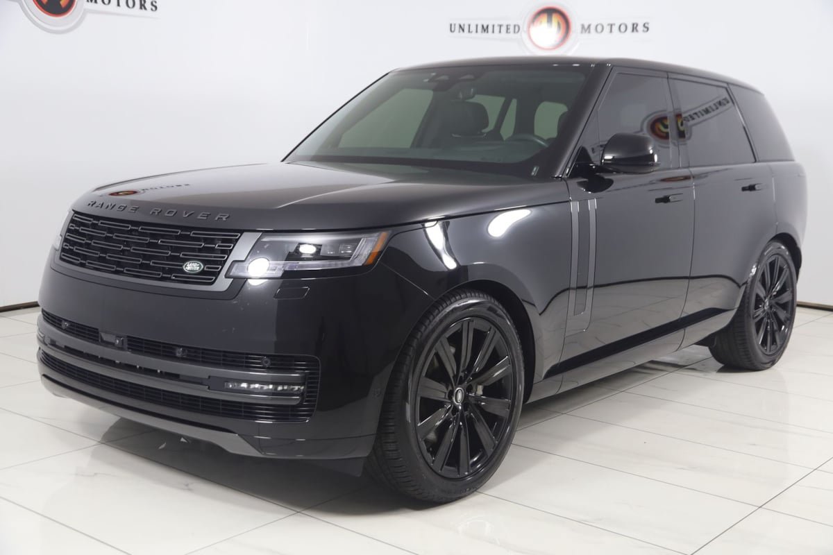 Used 2025 Land Rover Range Rover SE AWD/4WD image 4