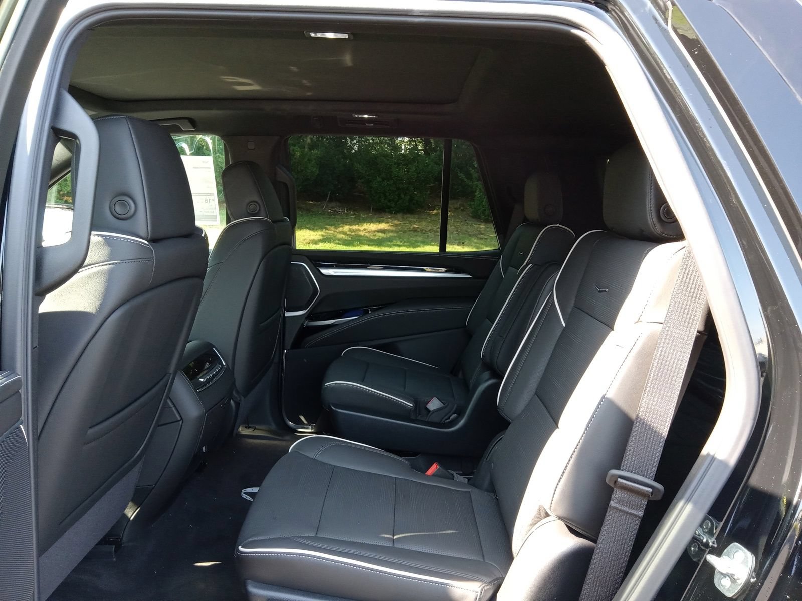 New 2026 Cadillac Escalade Sport w/ Touring Package AWD/4WD image 24