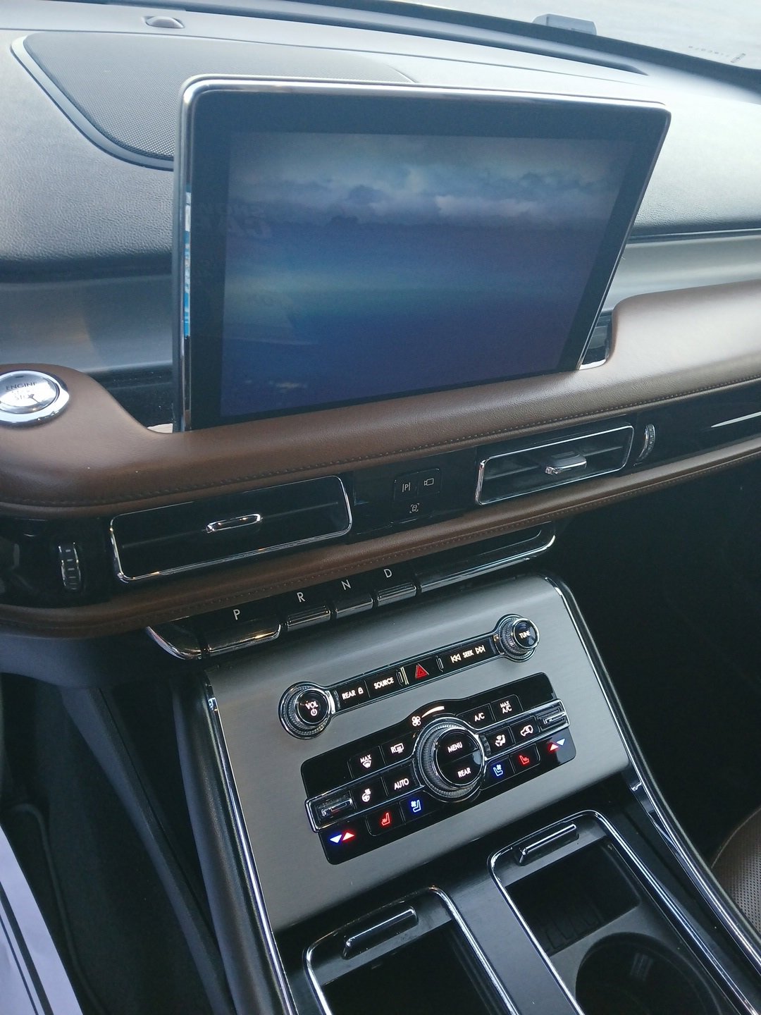 Used 2021 Lincoln Aviator Reserve w/ Equipment Group 201A image 8