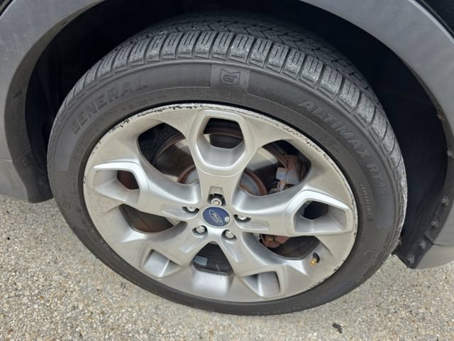 Used 2016 Ford Escape Titanium w/ Equipment Group 301A AWD/4WD image 4