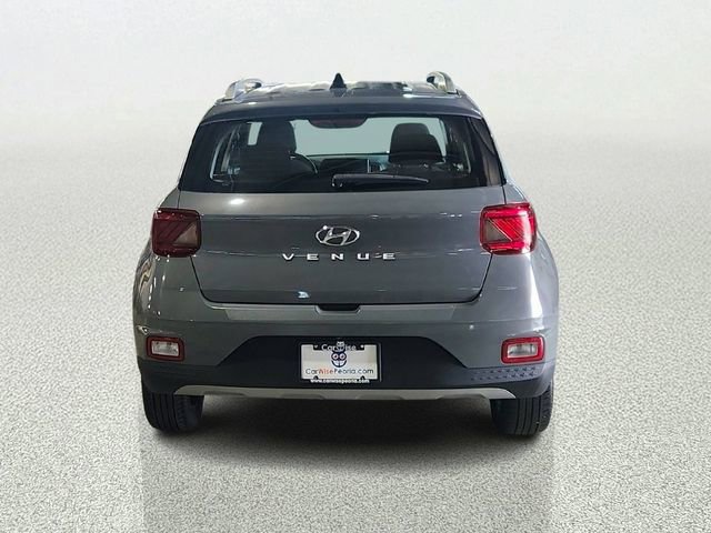 Used 2020 Hyundai Venue SEL w/ Convenience + Premium Package image 4