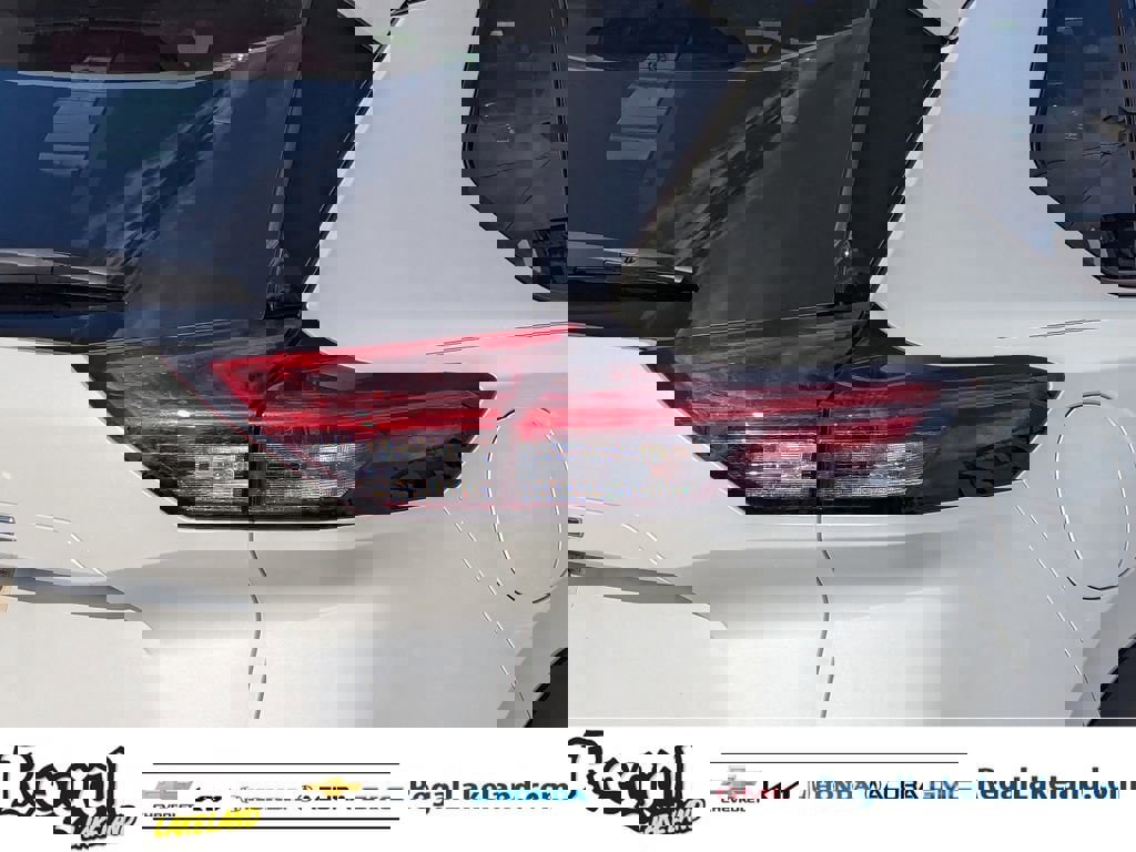 Used 2021 Nissan Rogue SV image 7