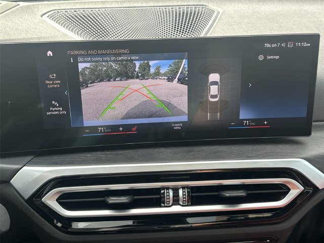 Certified 2023 BMW 330i xDrive Sedan w/ Premium Package AWD/4WD image 32