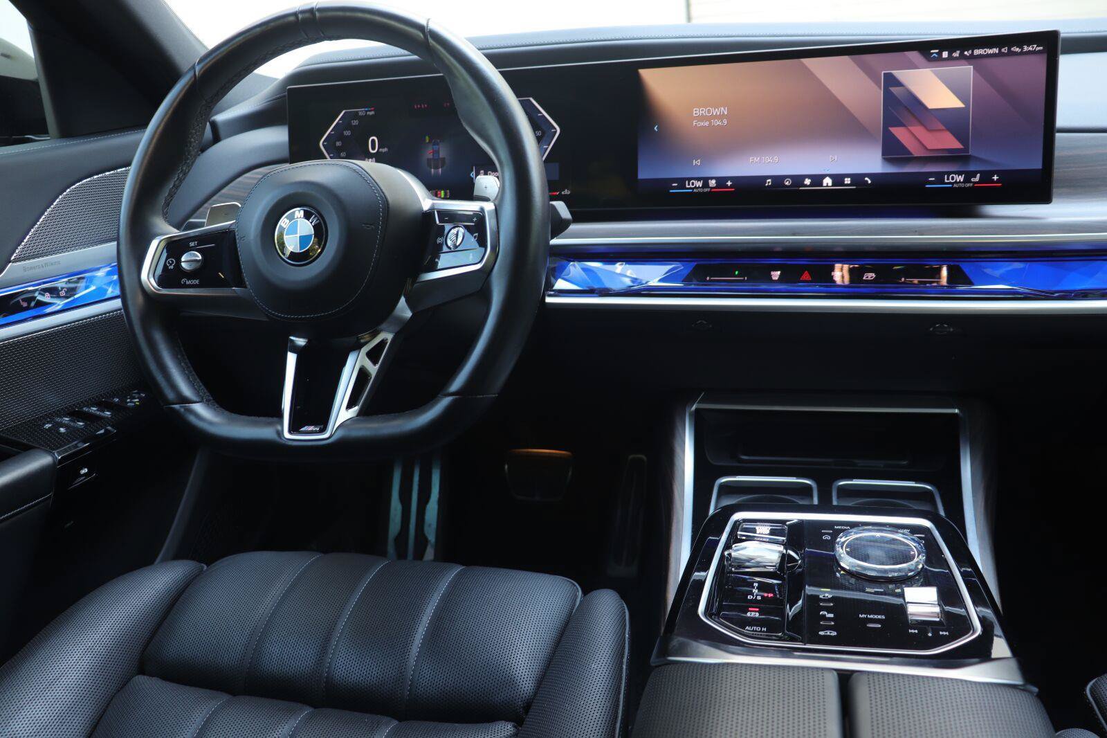 Used 2023 BMW 740i RWD image 24