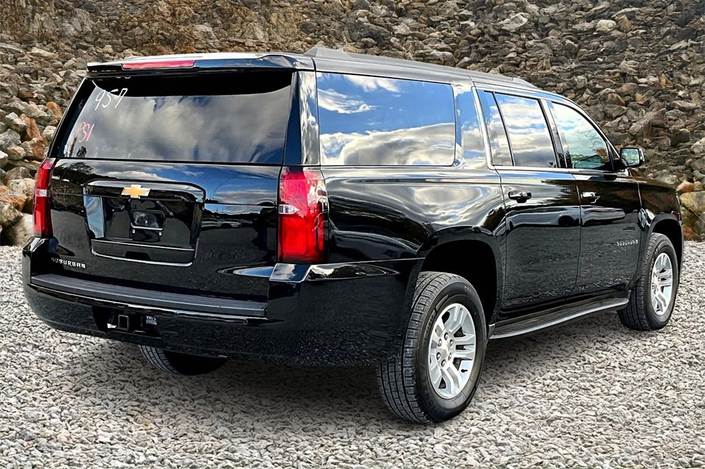 Used 2020 Chevrolet Suburban LS image 2