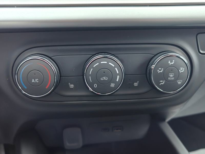 Used 2026 Chevrolet Trax RS image 26