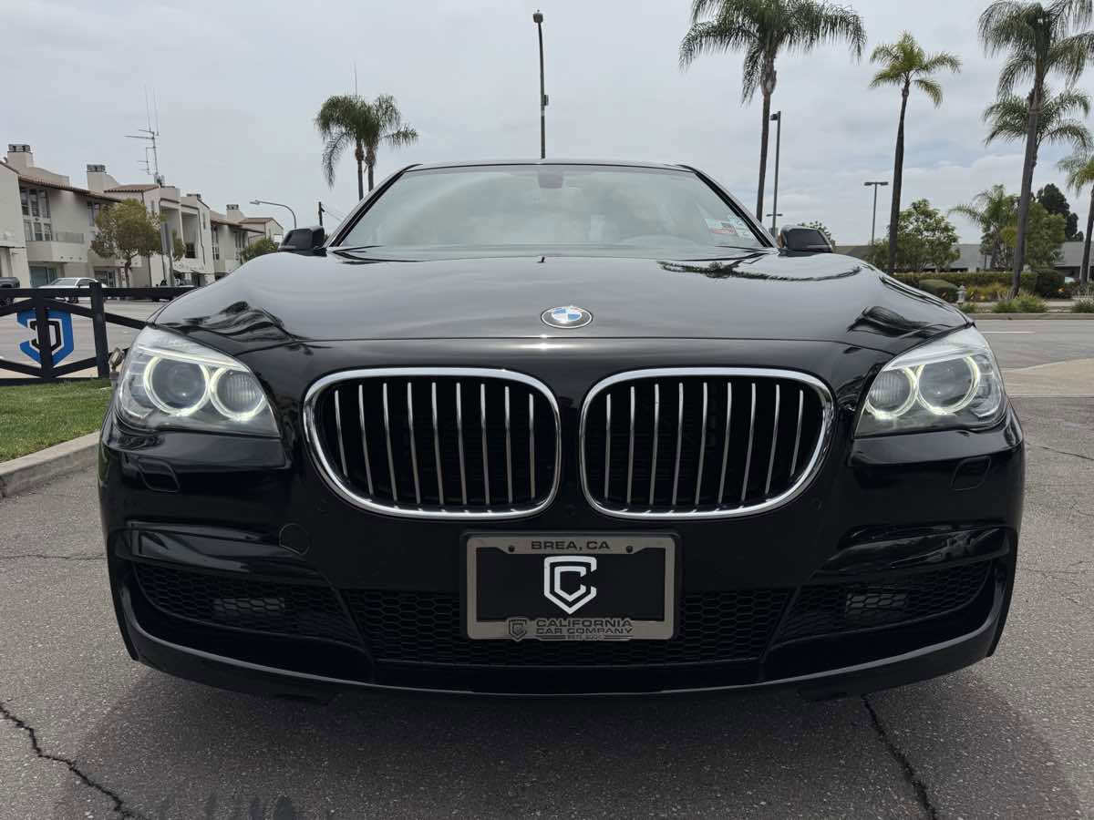 Used 2014 BMW 750Li RWD image 12
