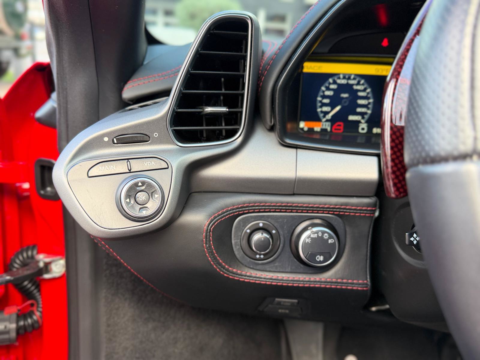Used 2015 Ferrari 458 Spider RWD image 47