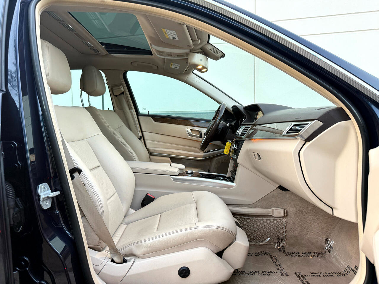 Used 2015 Mercedes-Benz E 350 4MATIC Sedan image 21