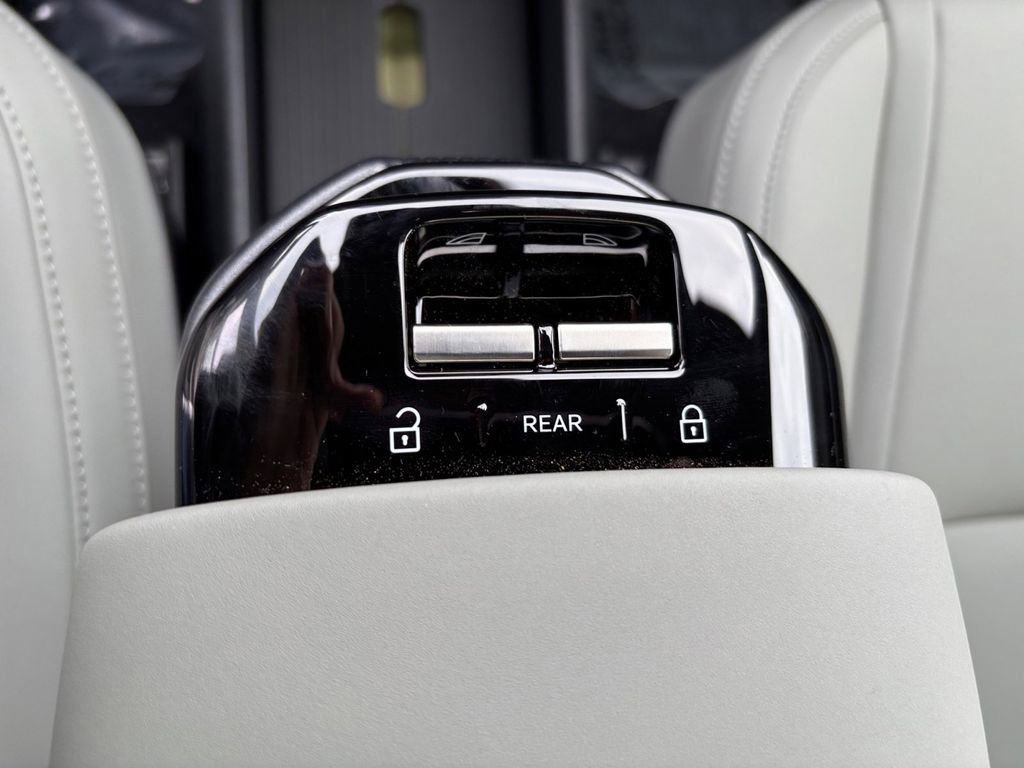 New 2026 Volvo EX30 Cross Country Ultra image 11