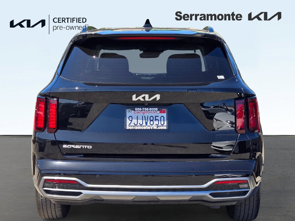 Certified 2023 Kia Sorento EX FWD image 5