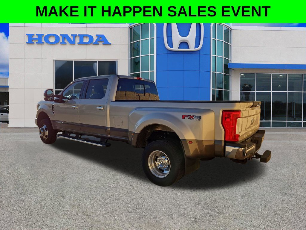 Used 2017 Ford F350 Lariat w/ Chrome Package AWD/4WD image 22