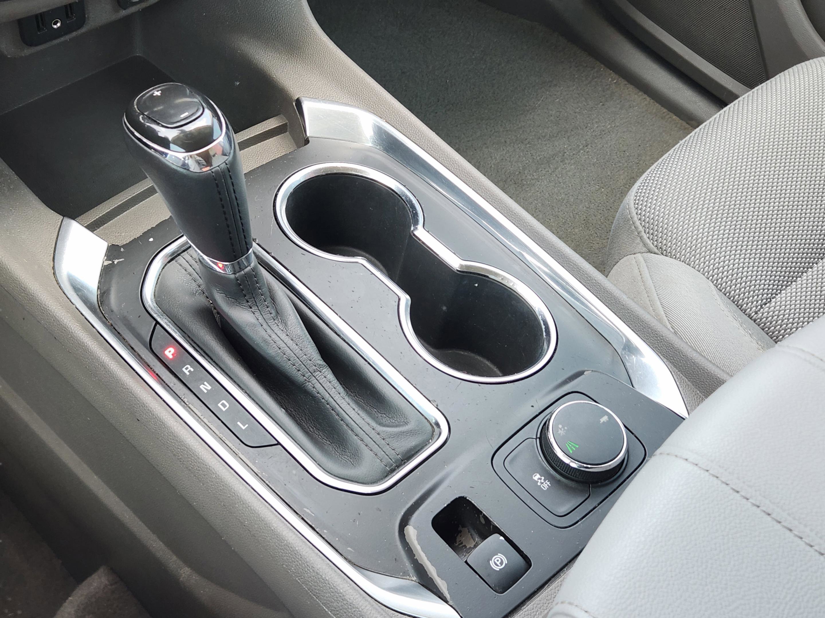 Used 2018 Chevrolet Traverse LT FWD image 13