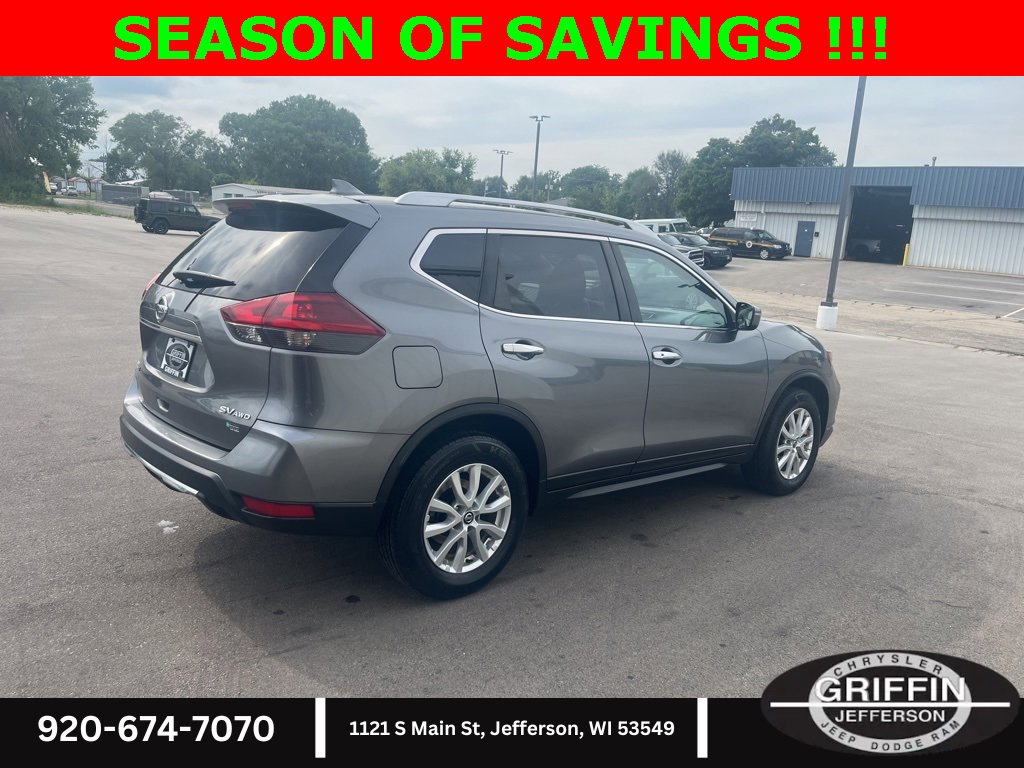 Used 2018 Nissan Rogue SV image 5