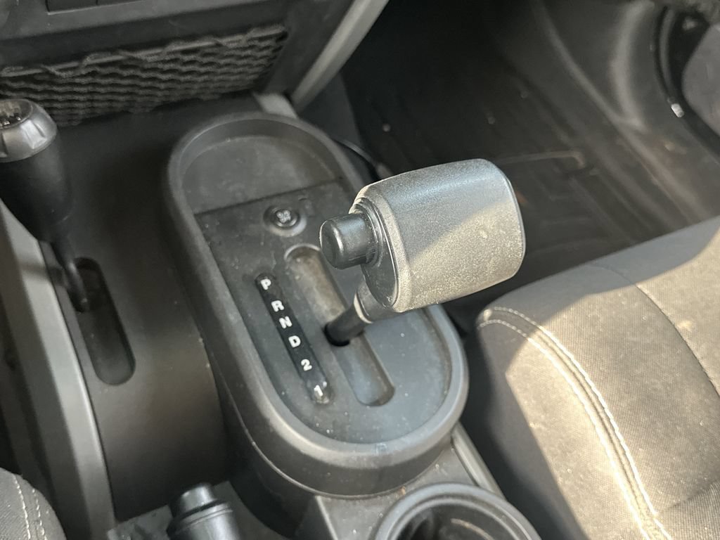 Used 2010 Jeep Wrangler Unlimited Sport AWD/4WD image 25