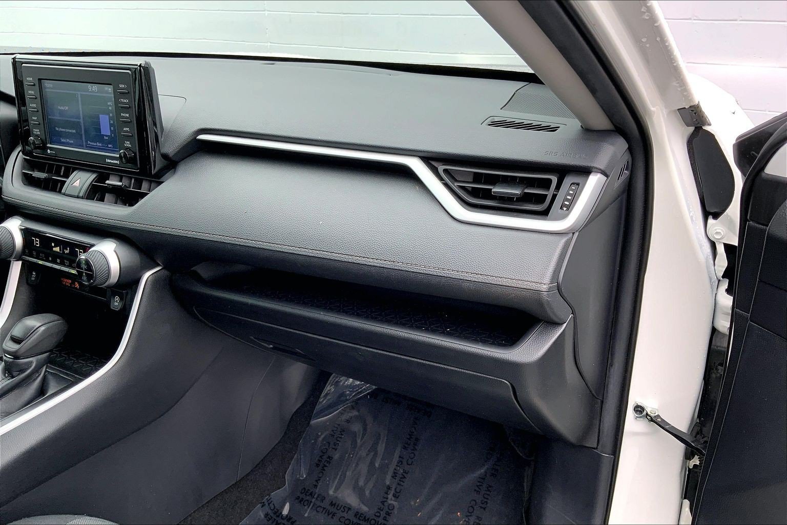Used 2021 Toyota RAV4 XLE FWD image 21