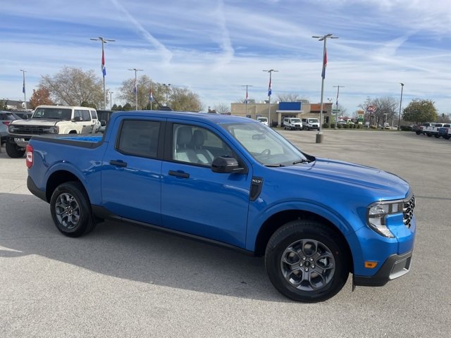 New 2025 Ford Maverick XLT w/ Equipment Group 301A image 2