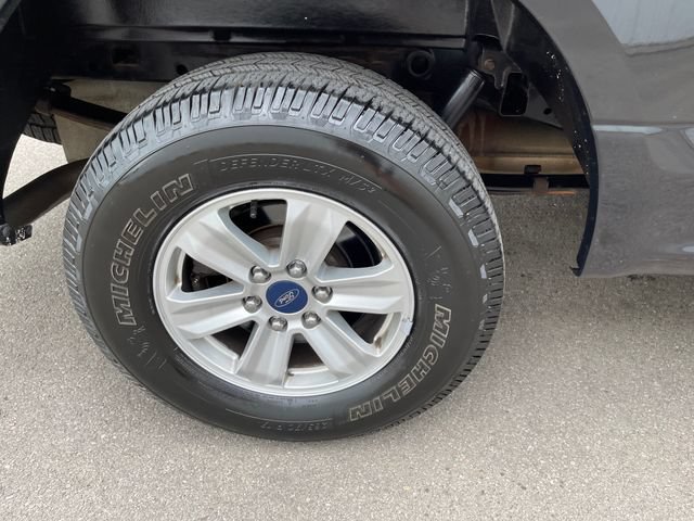 Used 2015 Ford F150 XL w/ Equipment Group 101A Mid AWD/4WD image 40