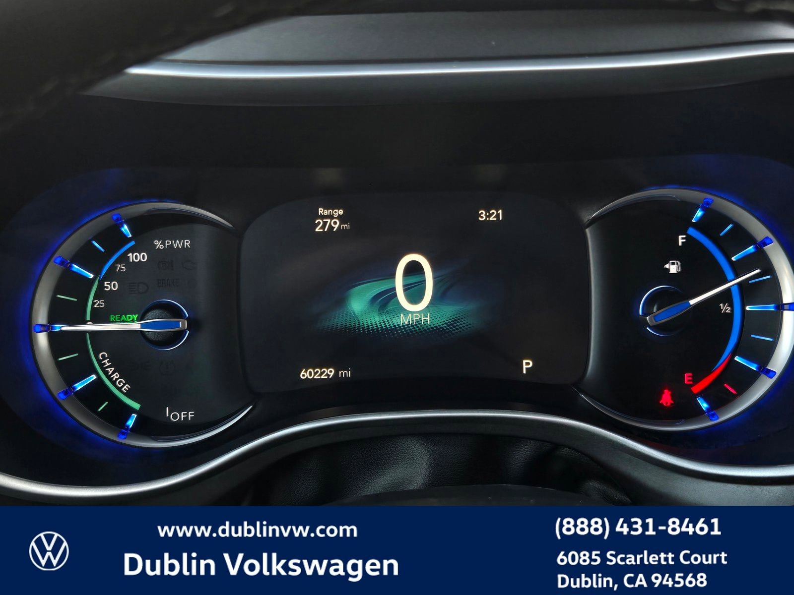 Used 2024 Chrysler Pacifica Select image 24