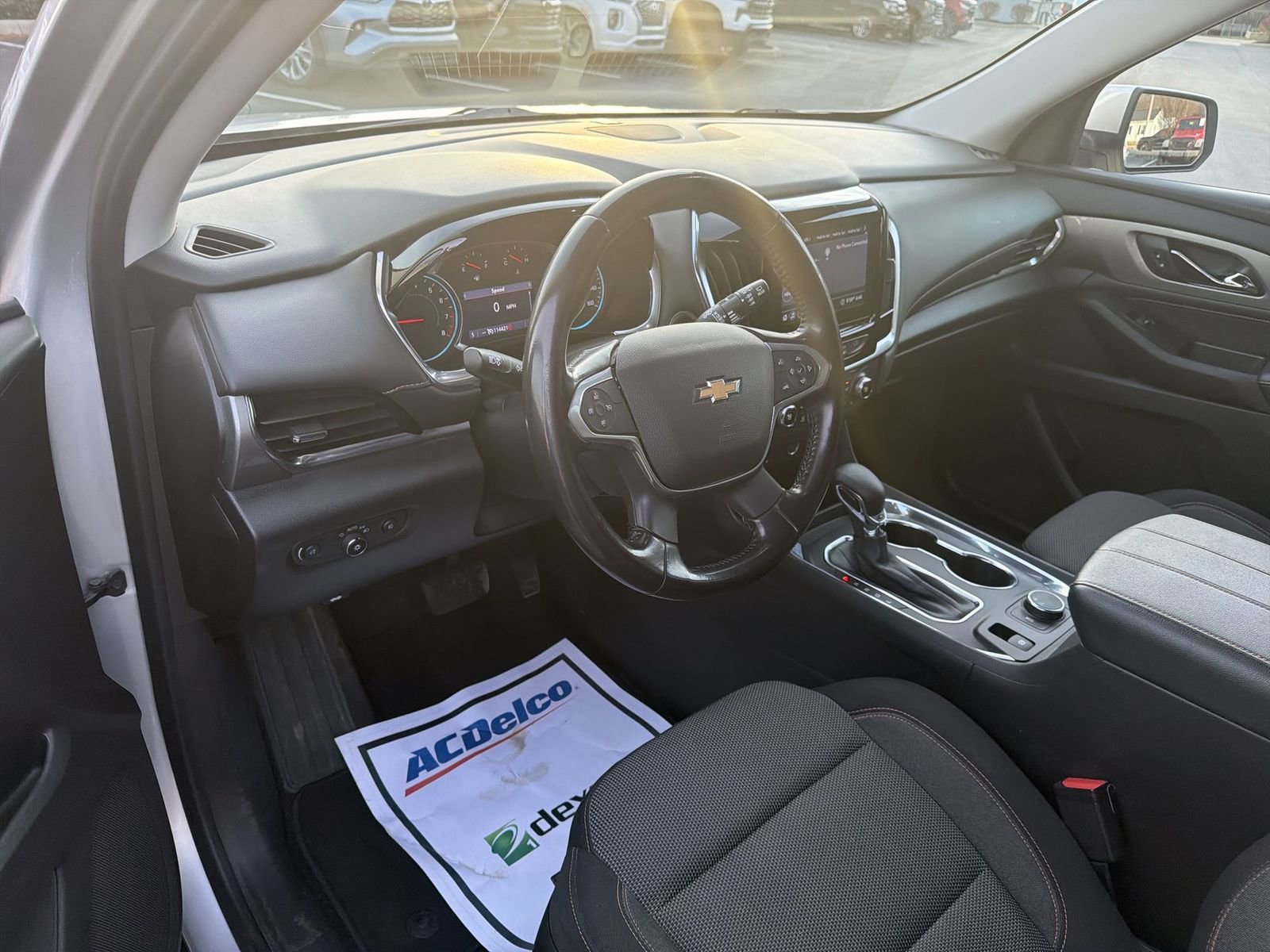 Used 2021 Chevrolet Traverse LT image 10