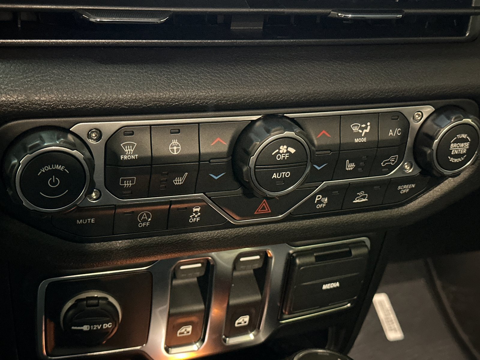 New 2026 Jeep Wrangler Sport AWD/4WD image 19