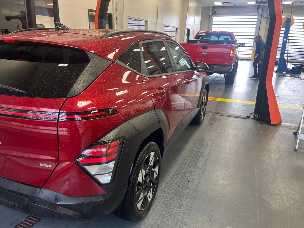 Used 2024 Hyundai Kona SEL w/ Convenience Package AWD/4WD image 8