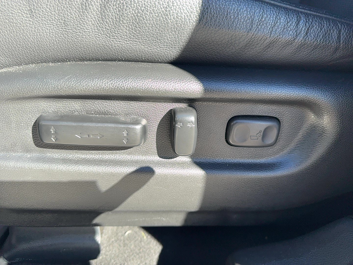 Used 2025 Honda Passport Black Edition image 29