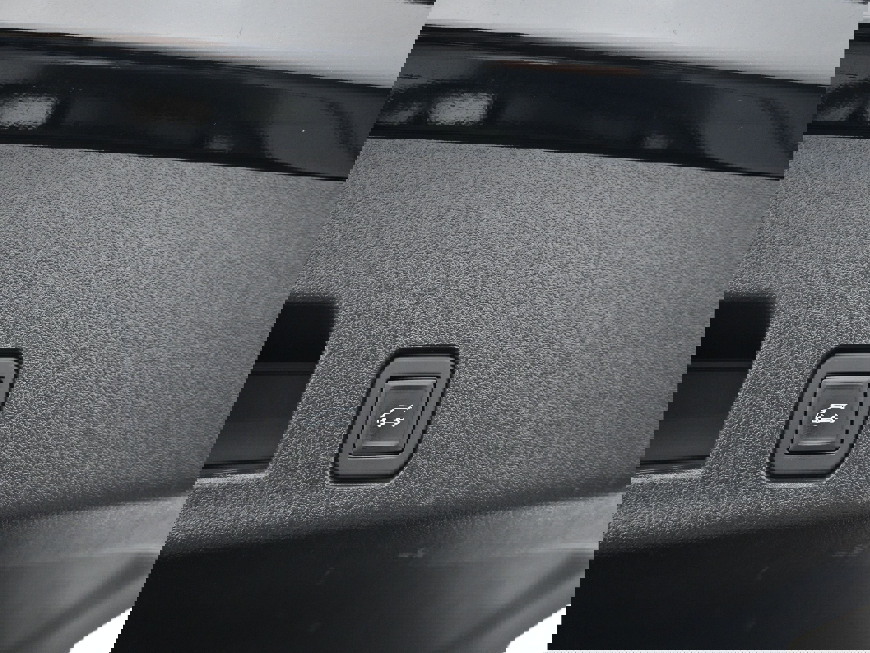 Used 2024 Chevrolet Traverse RS image 36