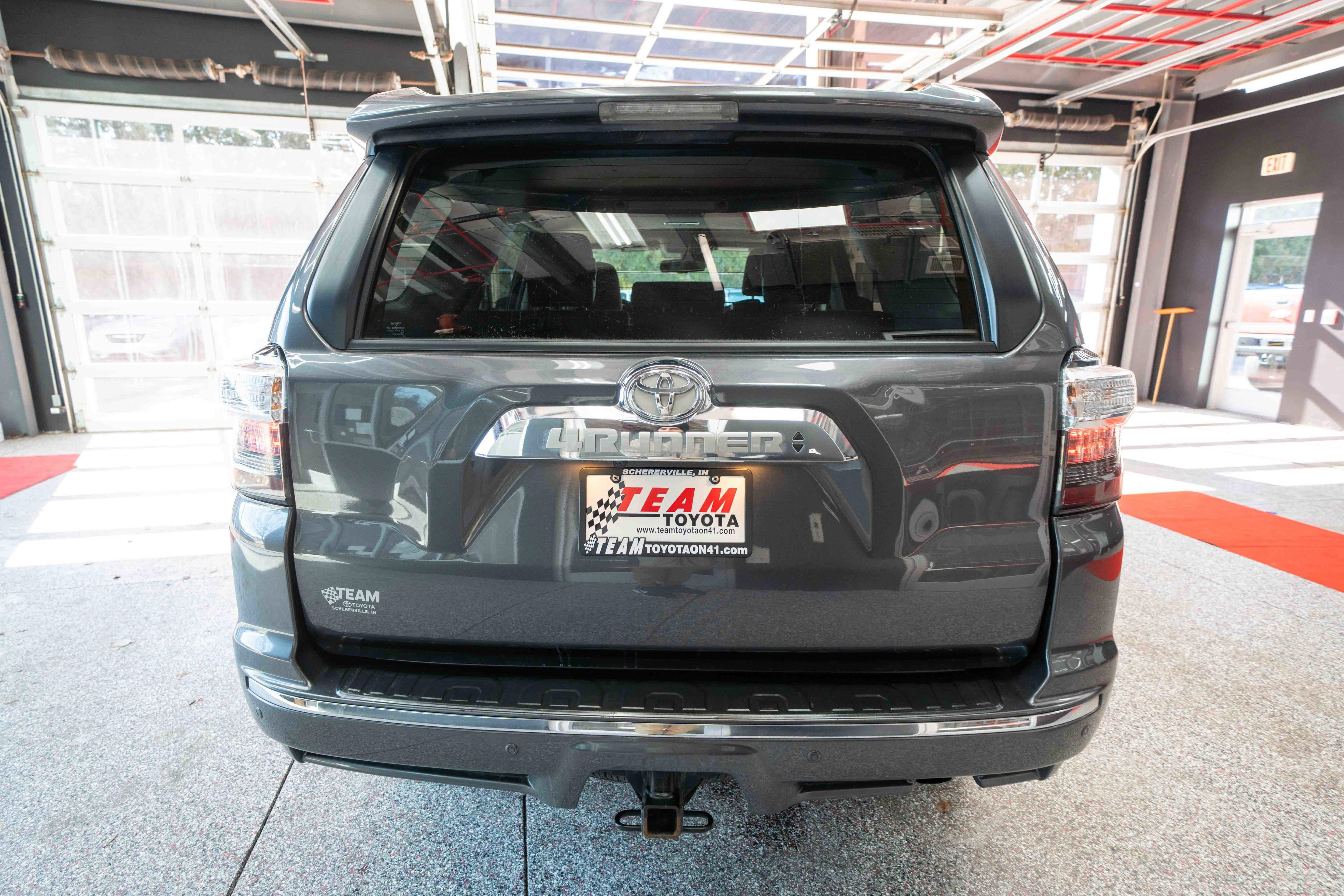 Used 2023 Toyota 4Runner Limited image 3