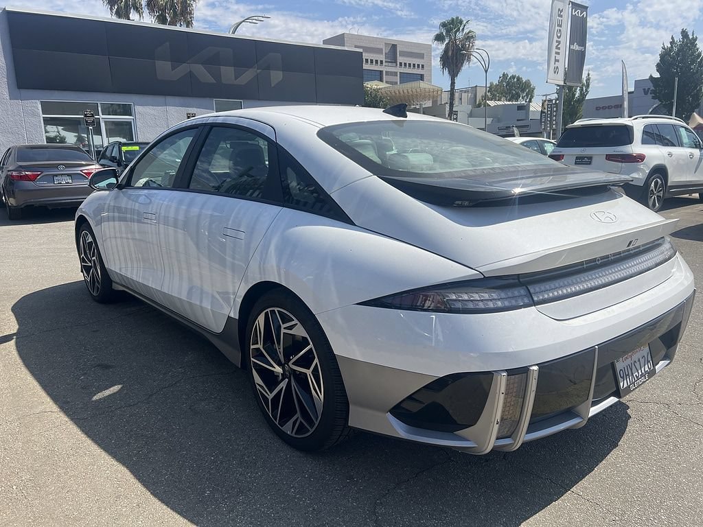 Used 2023 Hyundai Ioniq 6 SEL AWD/4WD image 3