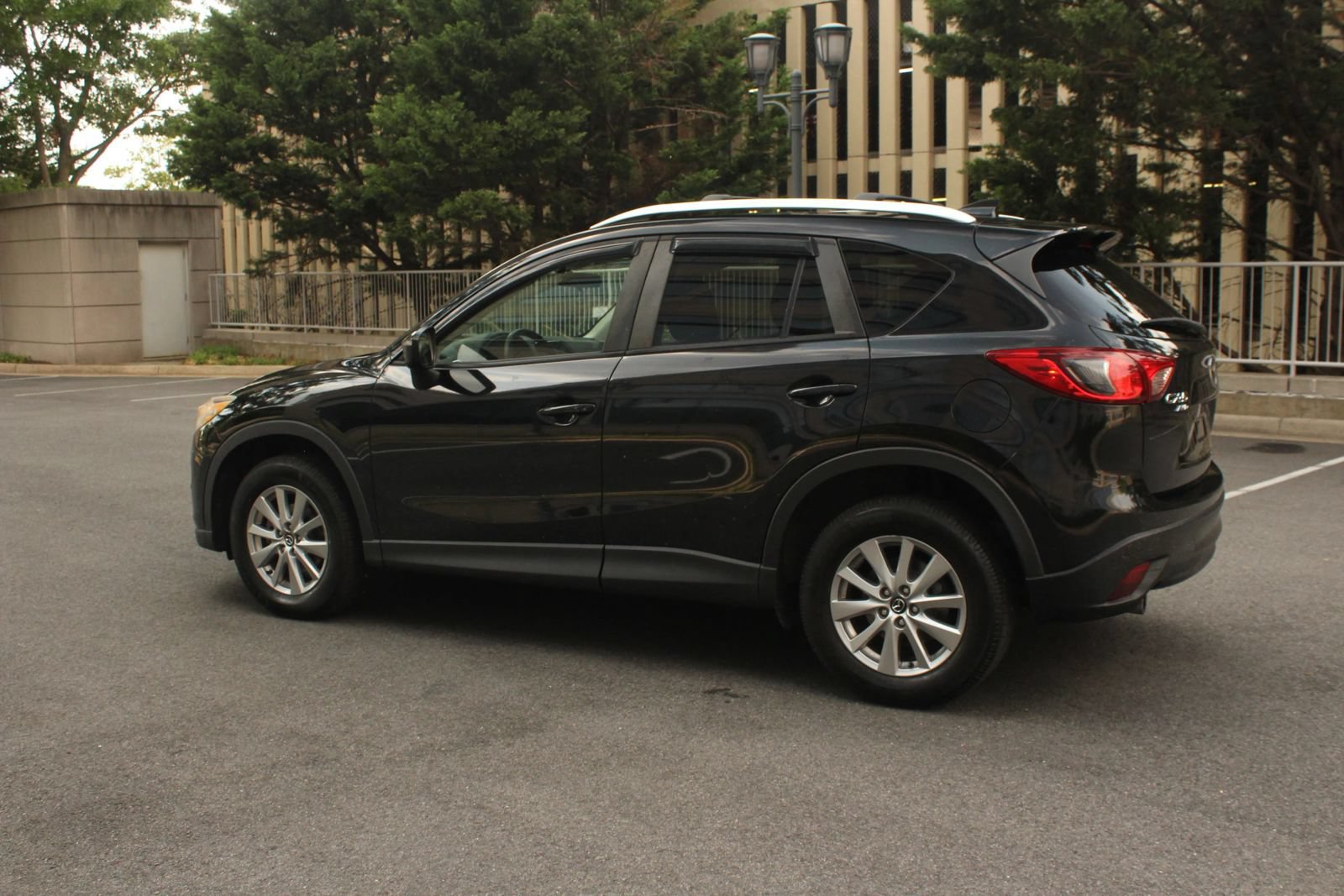 Used 2016 MAZDA CX-5 Touring w/ Bose/Moonroof Package AWD/4WD image 9