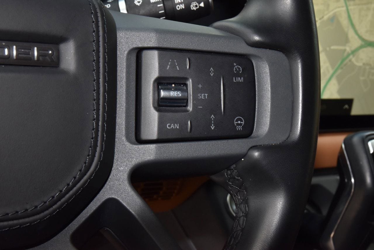 Used 2023 Land Rover Defender 110 X AWD/4WD image 25
