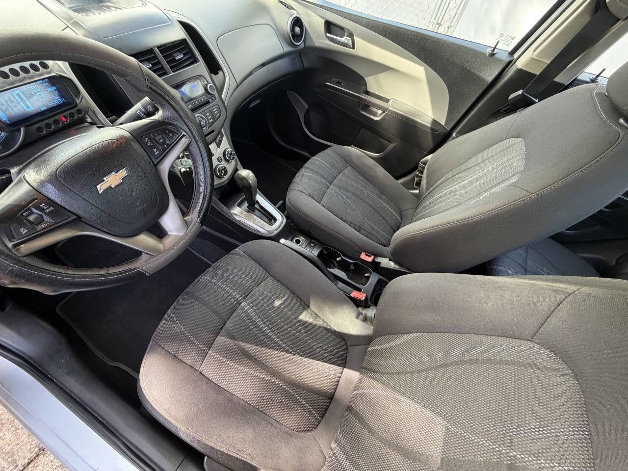 Used 2014 Chevrolet Sonic LT image 10