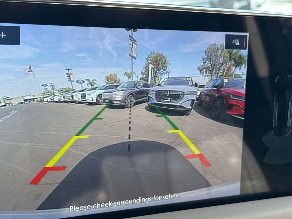 Certified 2023 Lincoln Nautilus Reserve image 28