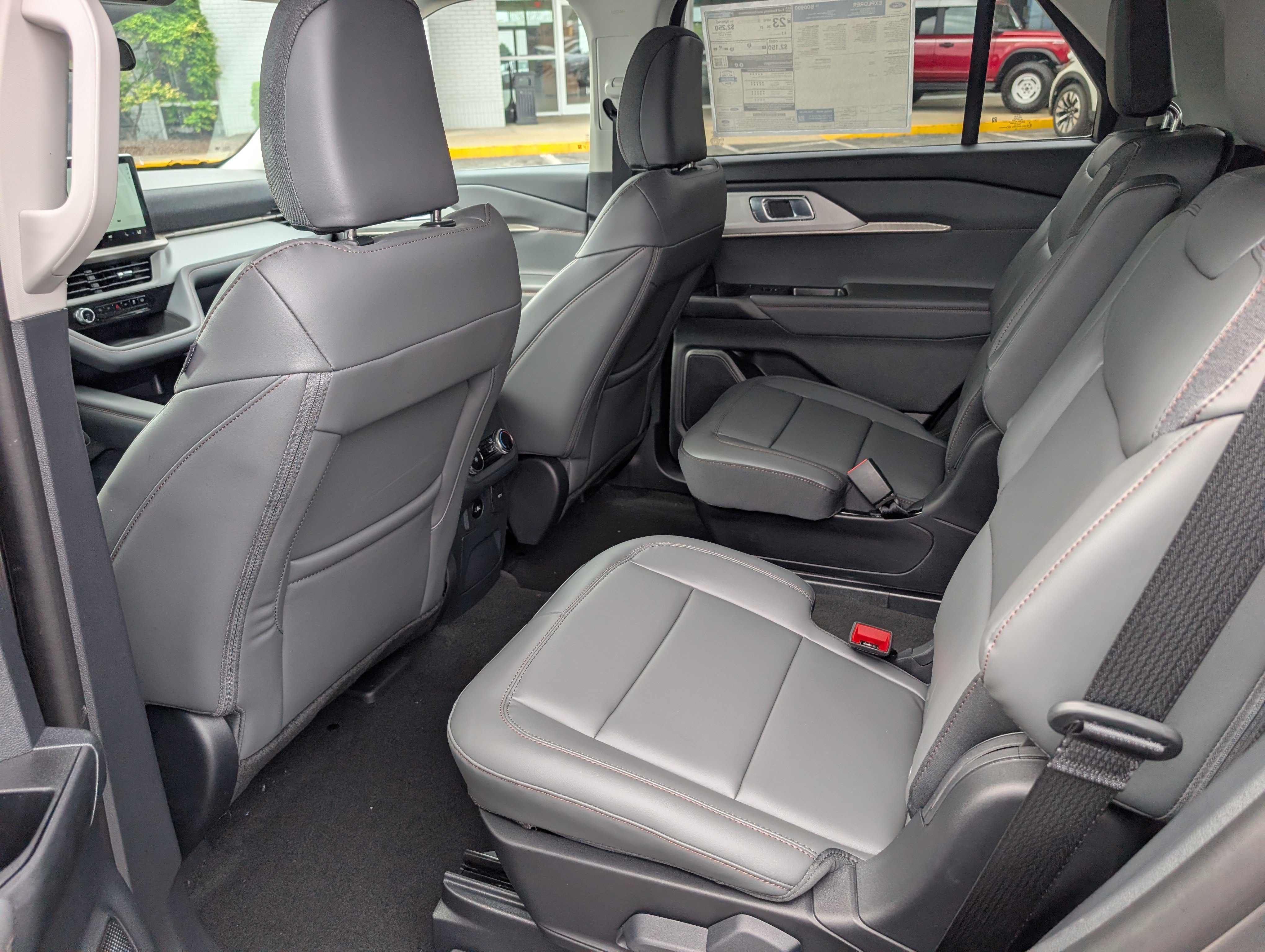 New 2026 Ford Explorer Active w/ Active Comfort Package AWD/4WD image 16