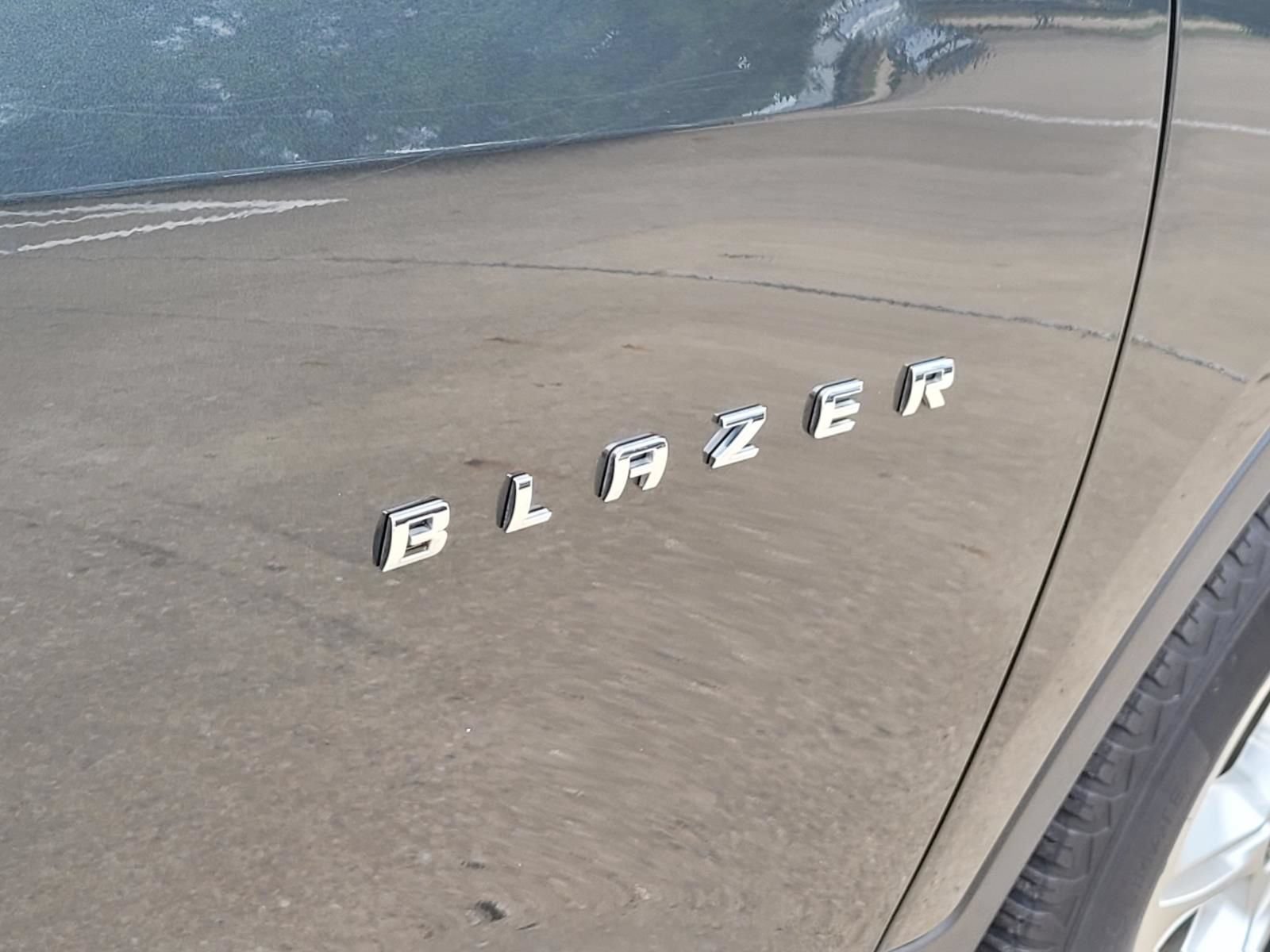 Used 2019 Chevrolet Blazer LT FWD image 6