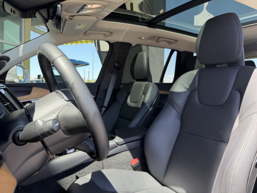 Used 2024 Volvo XC90 T8 Plus w/ Protection Package Premier AWD/4WD image 36