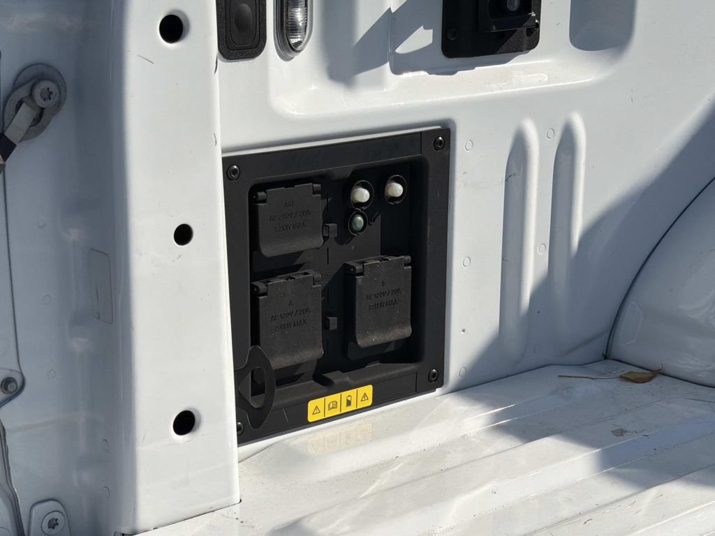 Used 2024 Ford F150 Lightning Flash AWD/4WD image 10