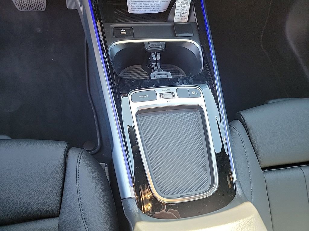 Certified 2025 Mercedes-Benz GLB 250 4MATIC image 16
