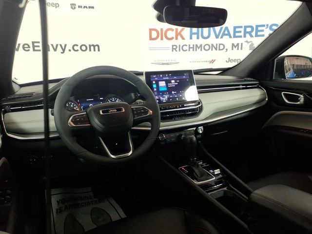 Used 2023 Jeep Compass Limited AWD/4WD image 10