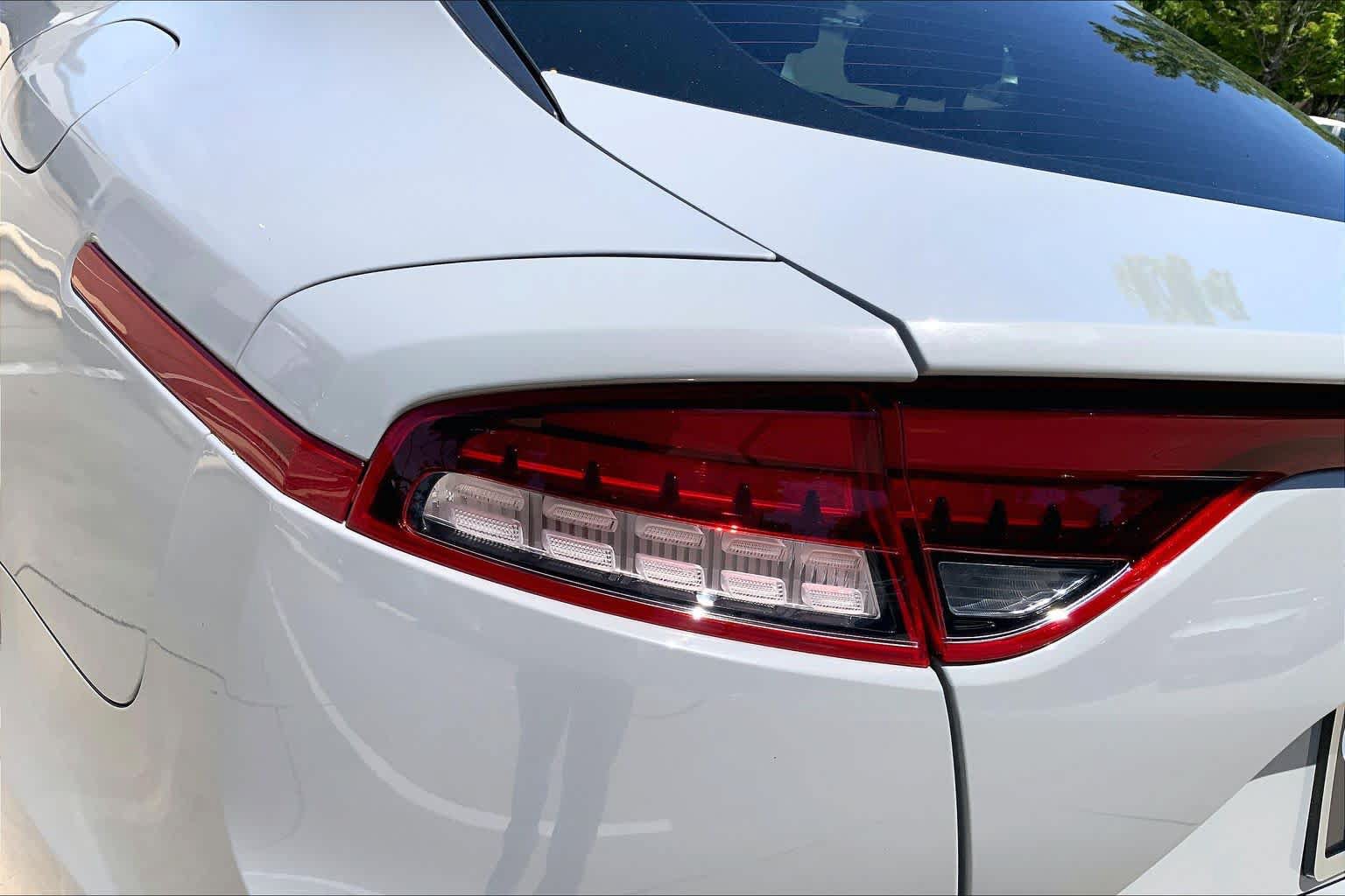 Used 2022 Kia Stinger GT-Line RWD image 27