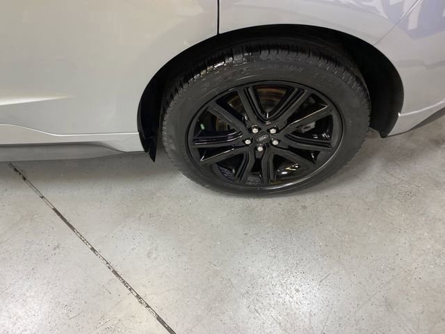 Used 2024 Ford Edge ST-Line image 12