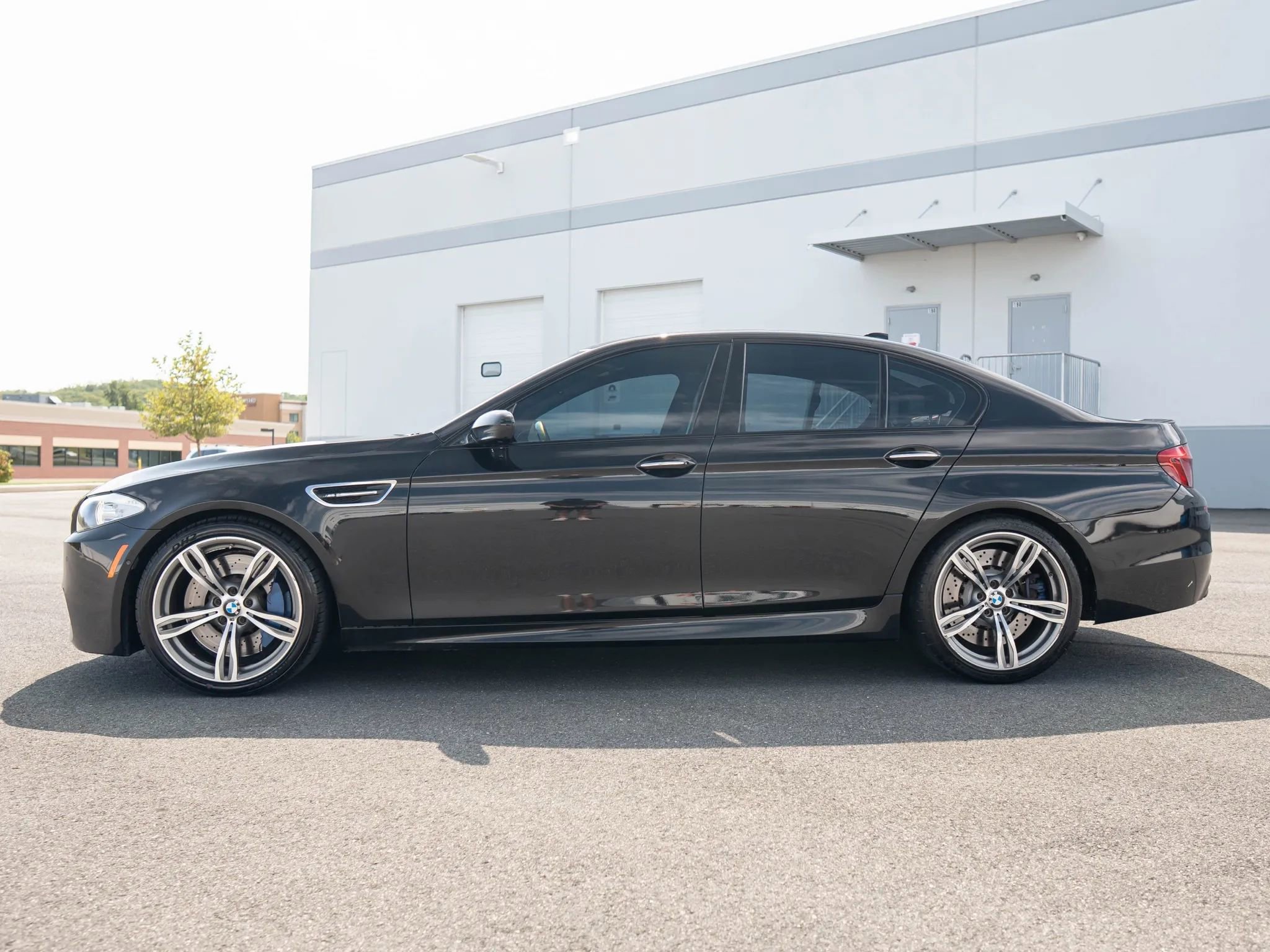 Used 2013 BMW M5 w/ Executive Pkg image 3