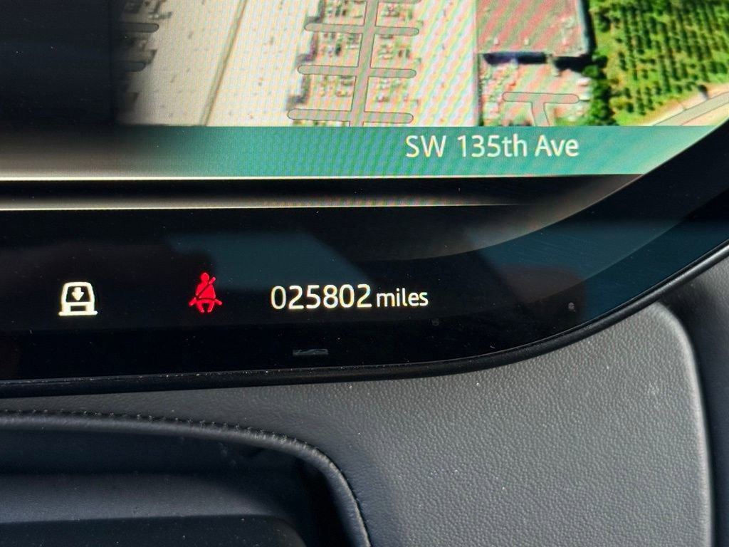 Used 2025 Land Rover Range Rover Sport SE image 19